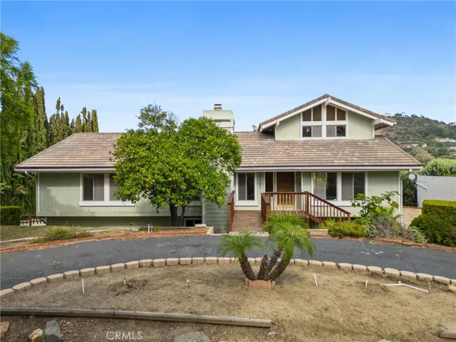 12792 Barrett Lane, Santa Ana, California 92705