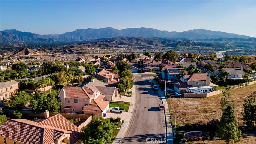 28304 Linda Vista Street, Canyon Country, California 91387