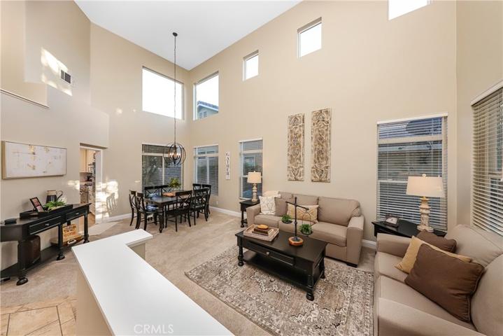 Formal Dining & livingroom