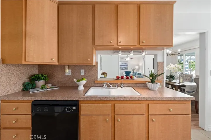 9252 Greenwich Lane, Anaheim, California 92804