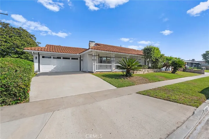 9252 Greenwich Lane, Anaheim, California 92804