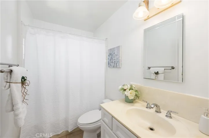 9252 Greenwich Lane, Anaheim, California 92804