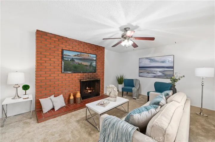 9252 Greenwich Lane, Anaheim, California 92804