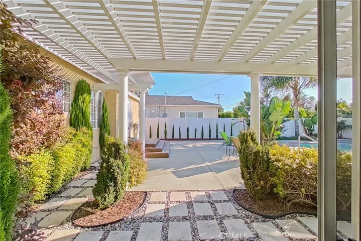 5341 Premiere Avenue, Lakewood, California 90712