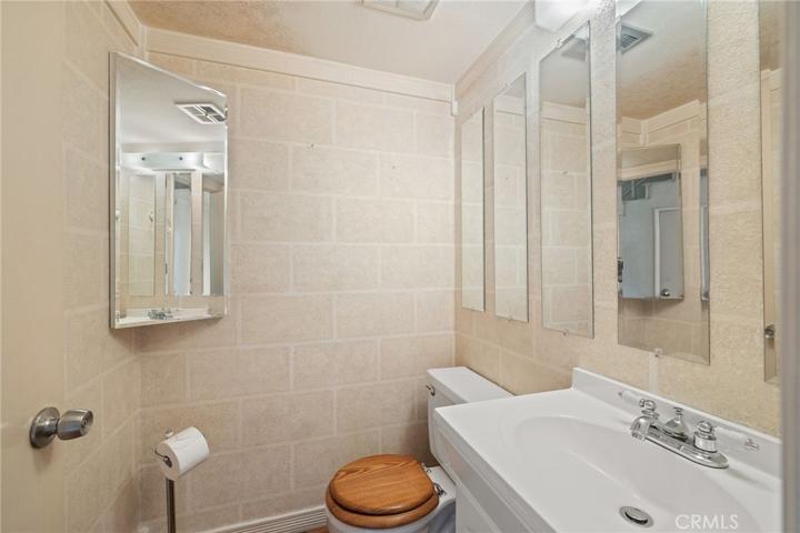 1705 N Willow Woods Unit D, Anaheim, California 92807