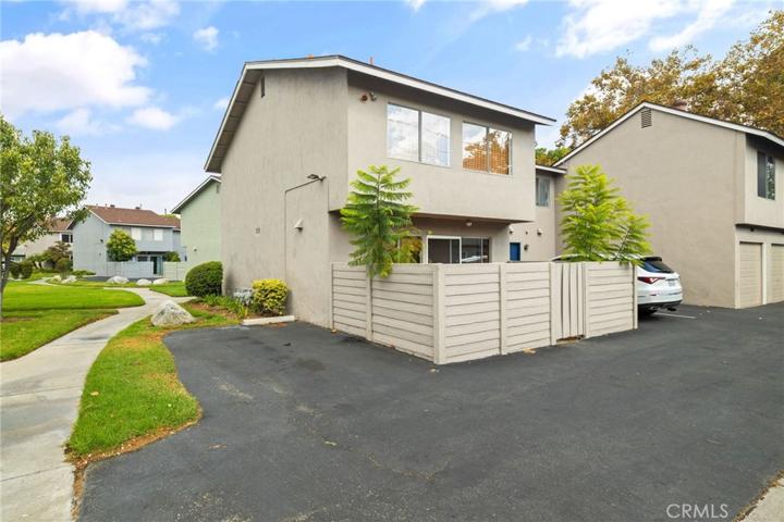 1705 N Willow Woods Unit D, Anaheim, California 92807