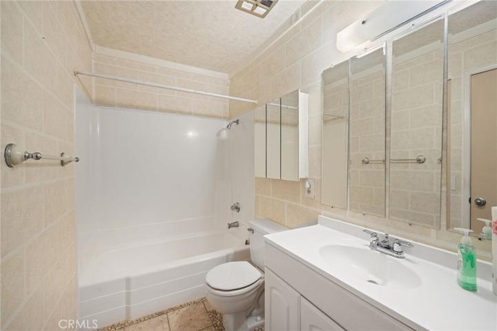 1705 N Willow Woods Unit D, Anaheim, California 92807