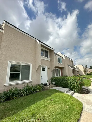 21 Heritage, Irvine