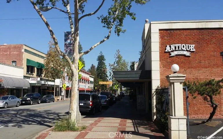 Old Town Orange shopping