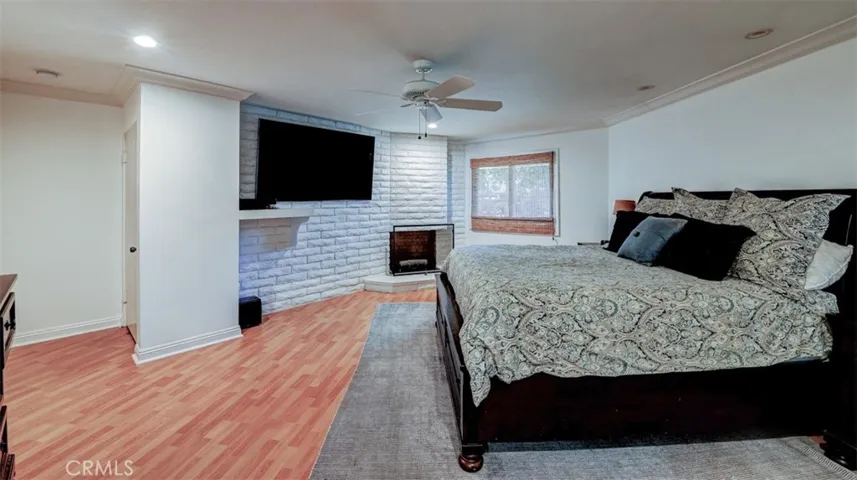 1321 Hampshire Circle, Newport Beach, California 92660