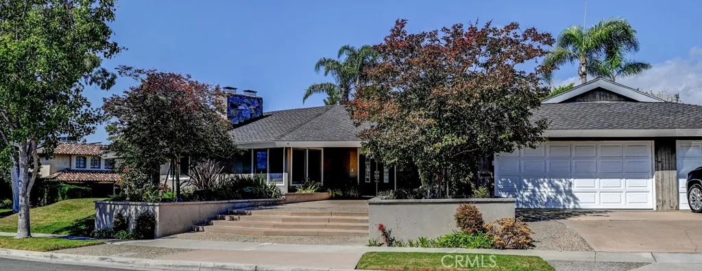 1321 Hampshire Circle, Newport Beach, California 92660