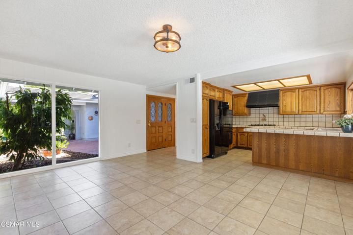 1209 Kelsford Ct Westlake