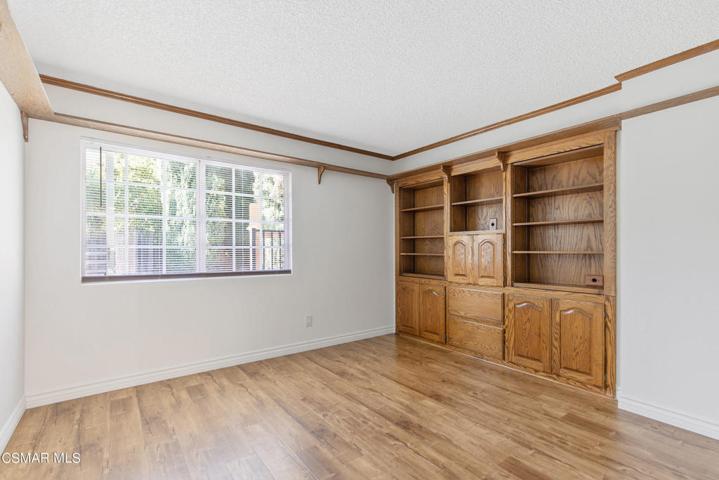 1209 Kelsford Ct Westlake