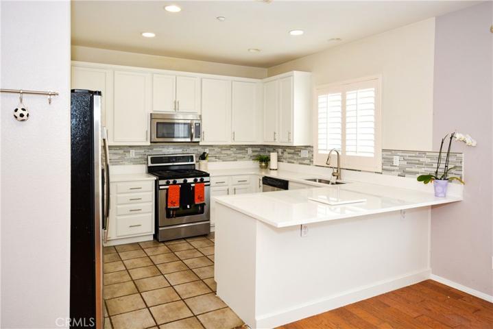 11896 Briarcliff Avenue, Fontana, California 92337