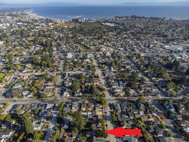 422 Van Ness Avenue, Santa Cruz, California 95060