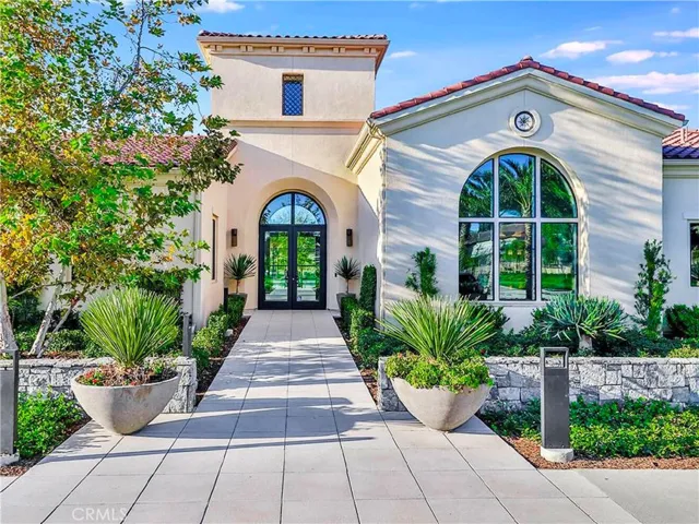 2476 Rondell, Camarillo, California 93012