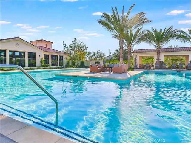 2476 Rondell, Camarillo, California 93012
