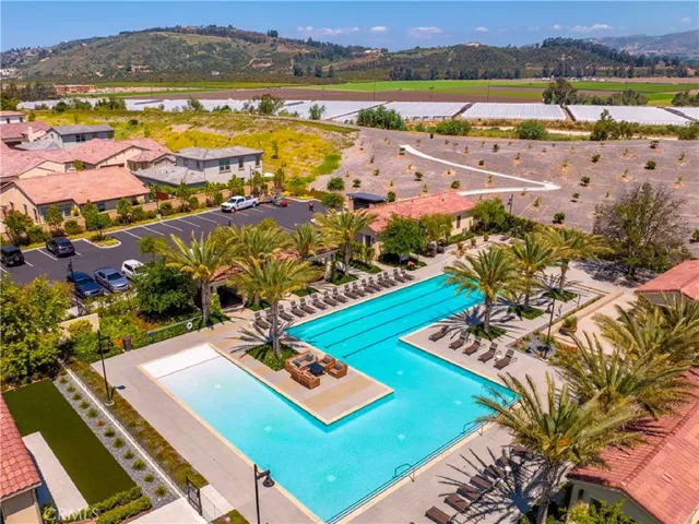 2476 Rondell, Camarillo, California 93012