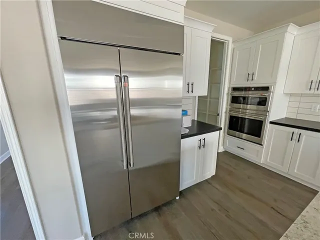 2476 Rondell, Camarillo, California 93012