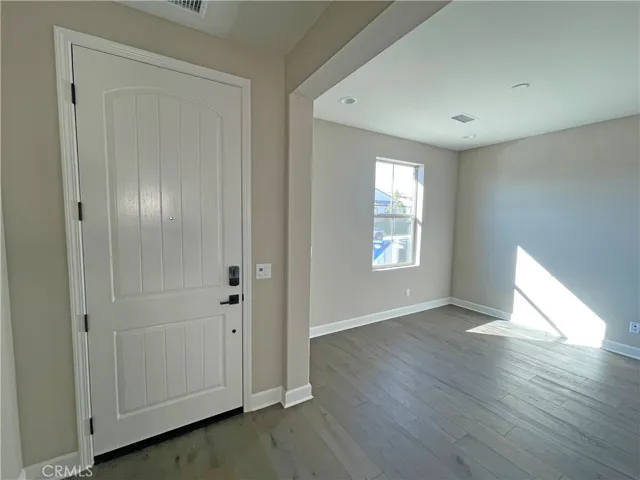 2476 Rondell, Camarillo, California 93012