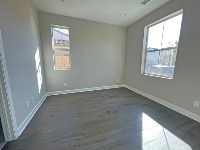 2476 Rondell, Camarillo, California 93012