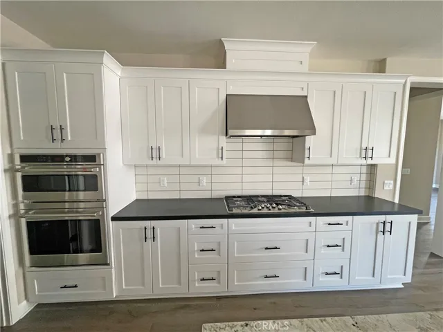 2476 Rondell, Camarillo, California 93012