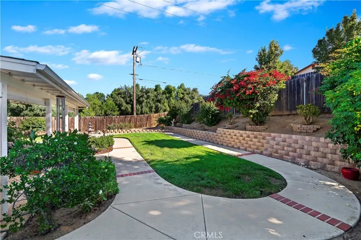 BEAUTIFUL BACK YARD