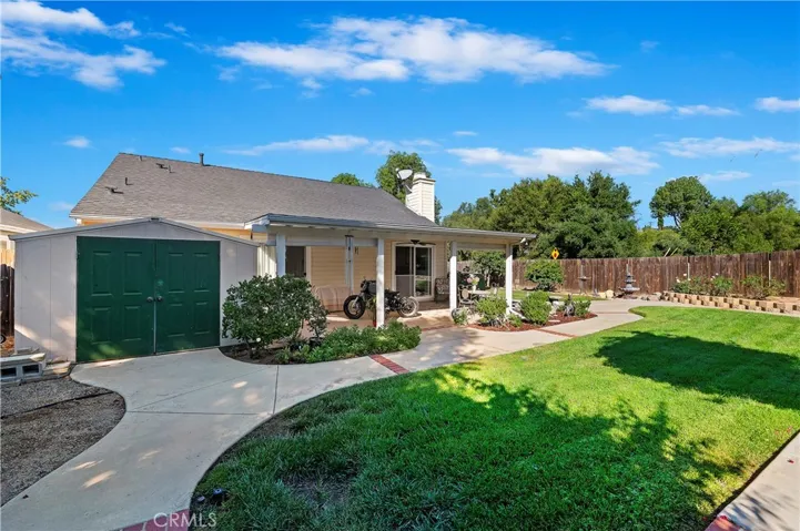 304 Shady Glen Drive, Fallbrook, California 92028