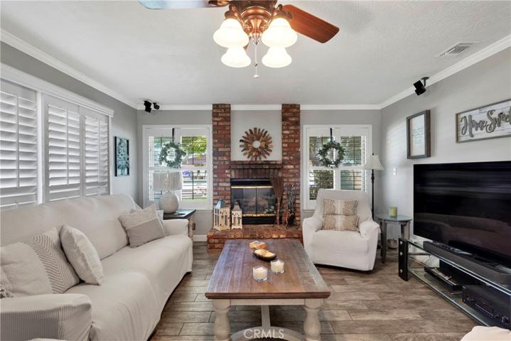8578 10th Avenue, Hesperia, California 92345