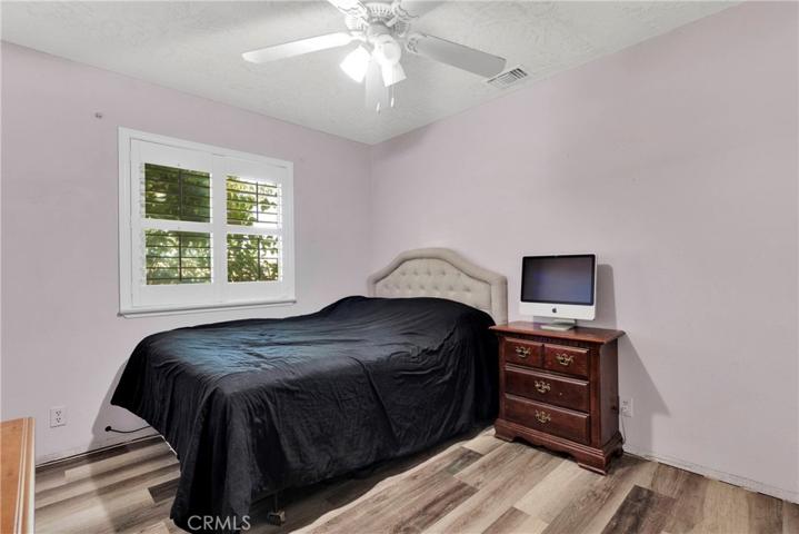 2nd bedroom.