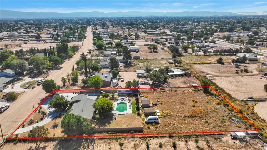 8578 10th Avenue, Hesperia, California 92345