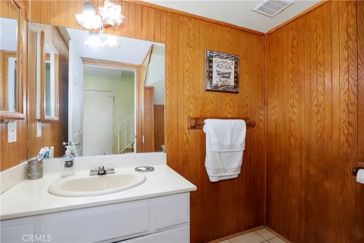 14366 Plummer Street Unit 15, Panorama City, California 91402