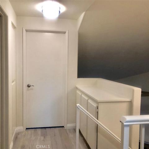 2nd level hallway to bedroom 2.