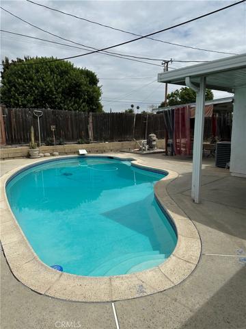 1001 E Gladwick Street, Carson, California 90746