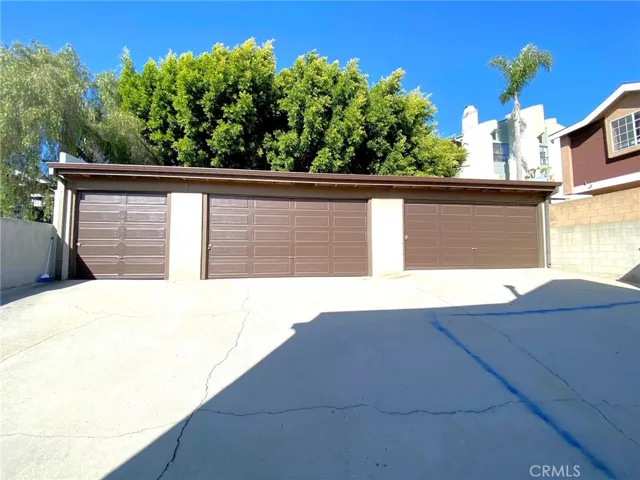 2105 Carnegie Lane, Redondo Beach, California 90278