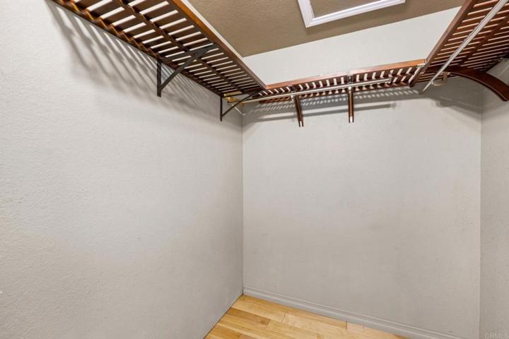 565 E Bobier Drive, Vista, California 92084