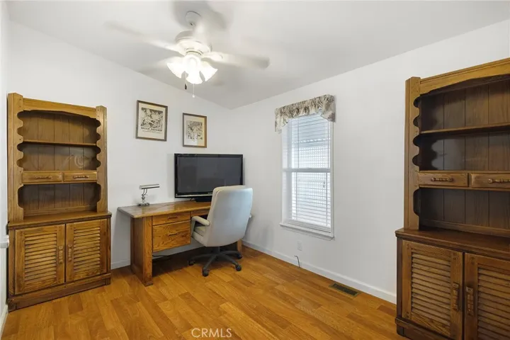 Den/office, bonus room, craft room - you name it!