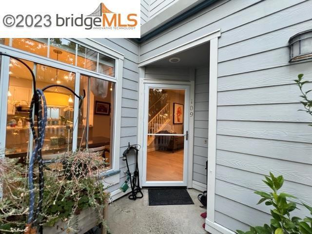 109 Commodore Dr, Richmond, California 94804