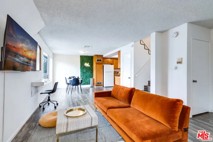 5237 Satsuma Avenue Unit 2, North Hollywood, California 91601