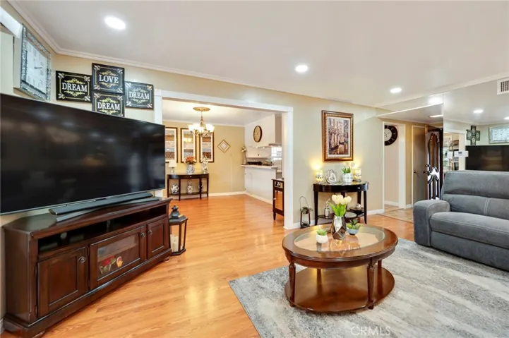 12512 206th Street, Lakewood, California 90715