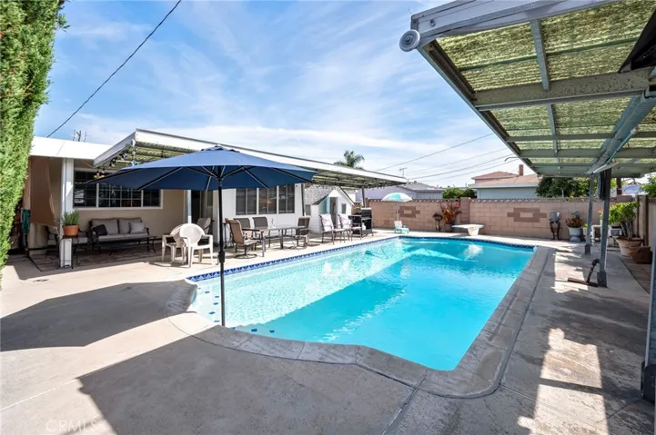 12512 206th Street, Lakewood, California 90715