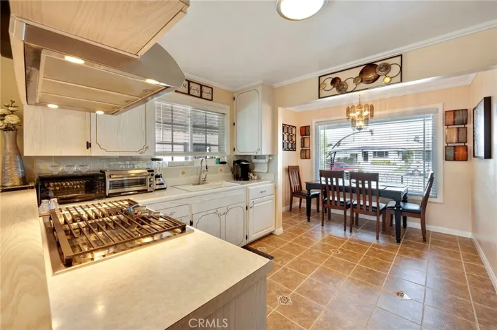 12512 206th Street, Lakewood, California 90715