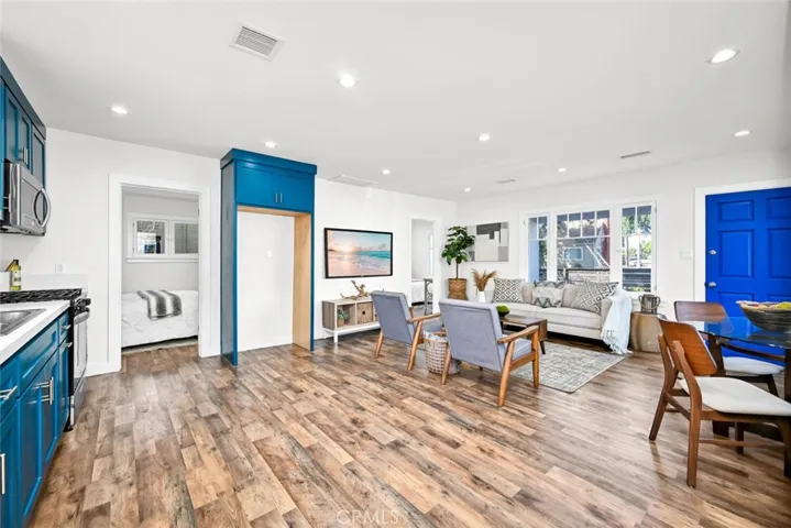 294 Bella Vista Avenue, Pasadena, California 91107