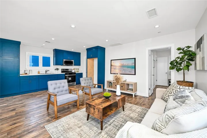 294 Bella Vista Avenue, Pasadena, California 91107