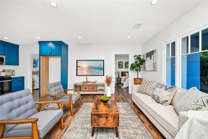 294 Bella Vista Avenue, Pasadena, California 91107