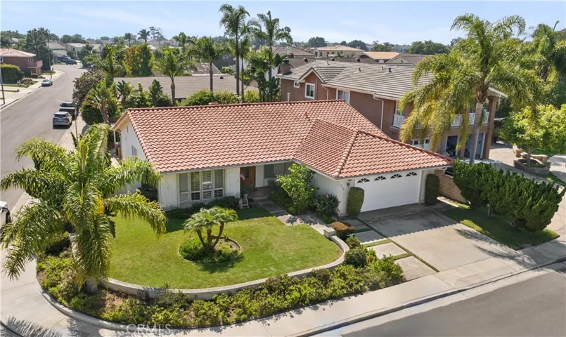 6732 Lawn Haven Drive, Huntington Beach, California 92648
