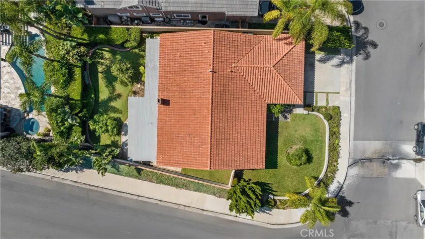 6732 Lawn Haven Drive, Huntington Beach, California 92648