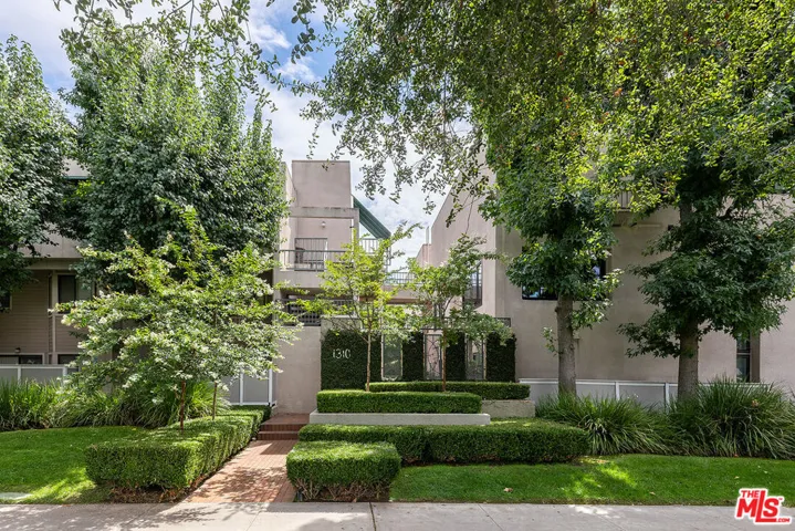 1310 E Orange Grove Boulevard Unit 126, Pasadena, California 91104