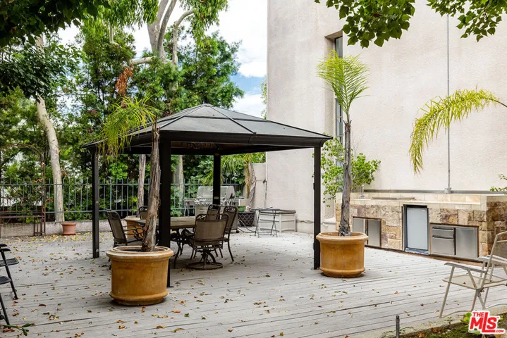 1310 E Orange Grove Boulevard Unit 126, Pasadena, California 91104