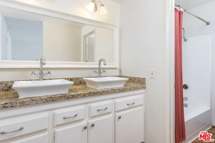 1310 E Orange Grove Boulevard Unit 126, Pasadena, California 91104